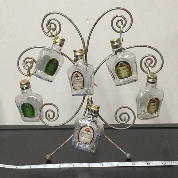 Crown Royal Bar Decoration - Picture 1 of 10